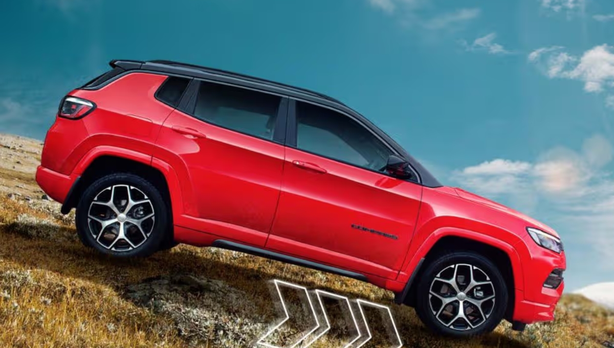 21.73 लाख की Jeep Compass: 168bhp ताकत, ADAS और 360 कैमरा वाली लग्ज़री SUV