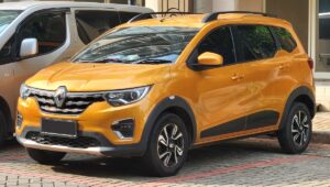 Renault Triber: की कीमत 6 लाख से शुरू, 17 kmpl माइलेज और एडवांस फीचर्स के साथ