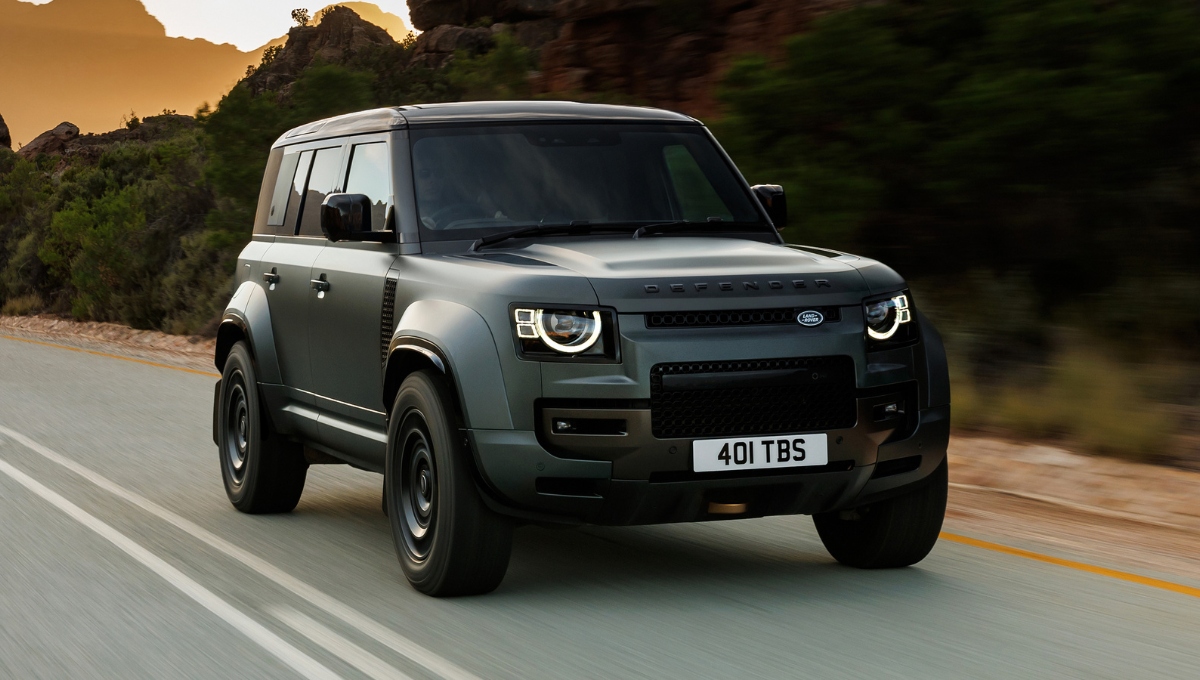 Defender SUV: रफ्तार, लक्ज़री और सेफ्टी का बेजोड़ संगम सिर्फ 2.3 करोड़ में