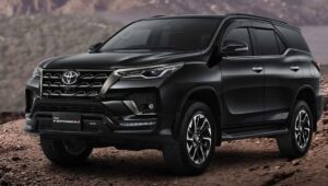 2025 Toyota Fortuner आई नए अवतार में 33.43 लाख में दमदार फीचर्स और शानदार लुक्स