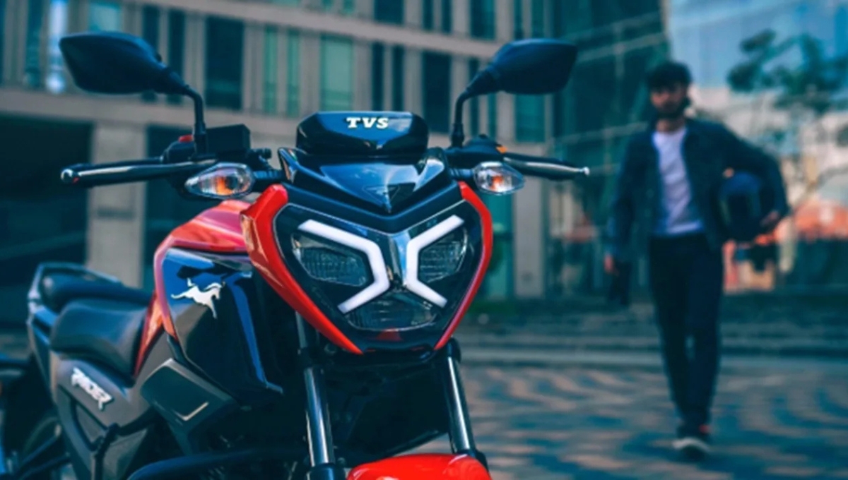 95,000 में मिलेगी 11.2 bhp की ताकत TVS Raider 125 के जबरदस्त फीचर्स ने जीता दिल