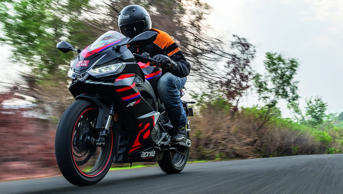 Aprilia RS 457: अब सिर्फ 4.10 लाख में मिलें Ride by Wire, TFT डिस्प्ले और 46.9bhp की ताकत