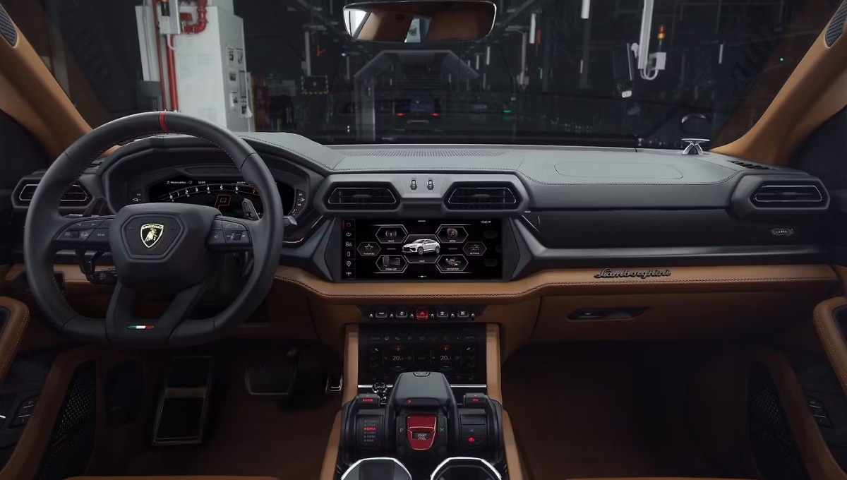 Lamborghini Urus SUV: 4.18 करोड़ की कीमत में 657 BHP का तूफान, जानिए खासियतें