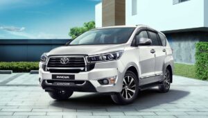Toyota Innova Crysta: शानदार फीचर्स, बेहतरीन सेफ्टी और 19.99 लाख की शुरुआती कीमत