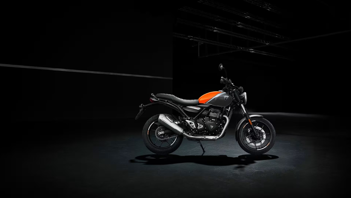 Triumph Speed T4: पावर, स्टाइल और एडवांस फीचर्स के साथ धांसू राइड का मज़ा