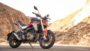 Hero Xtreme 250R: दमदार 249cc इंजन, स्टाइलिश LED हेडलाइट, और 2.05 लाख की कीमत