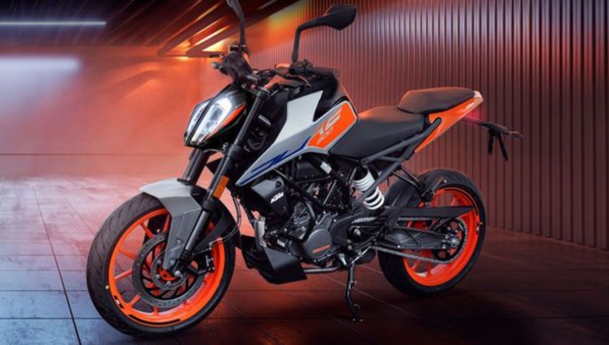 KTM 160 Duke: दमदार 164.2cc इंजन, 18.73 बीएचपी पावर और स्टाइलिश LED हेडलाइट्स, कीमत ₹1.80 लाख