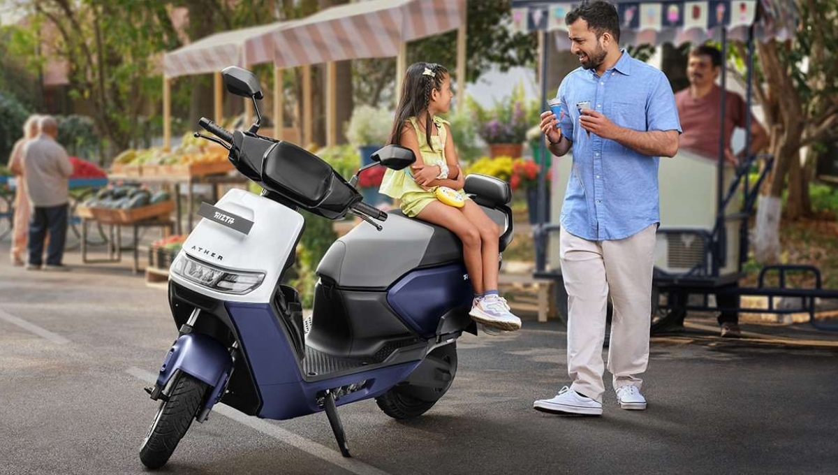 Ather Rizta Electric Scooter: 7-इंच TFT डिस्प्ले और LED लाइट्स के साथ स्टाइलिश राइड