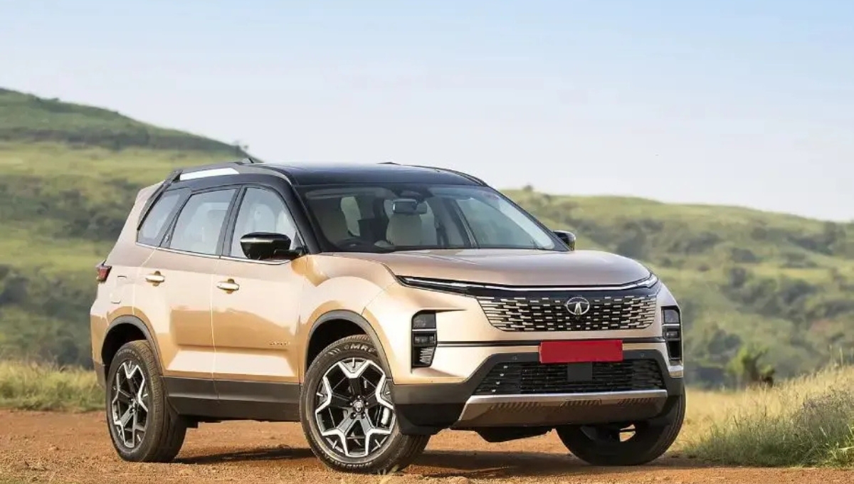 Tata Safari 2025: शानदार SUV, 6-7 सीटें, 167.62 bhp पावर और सिर्फ ₹19.99 लाख में