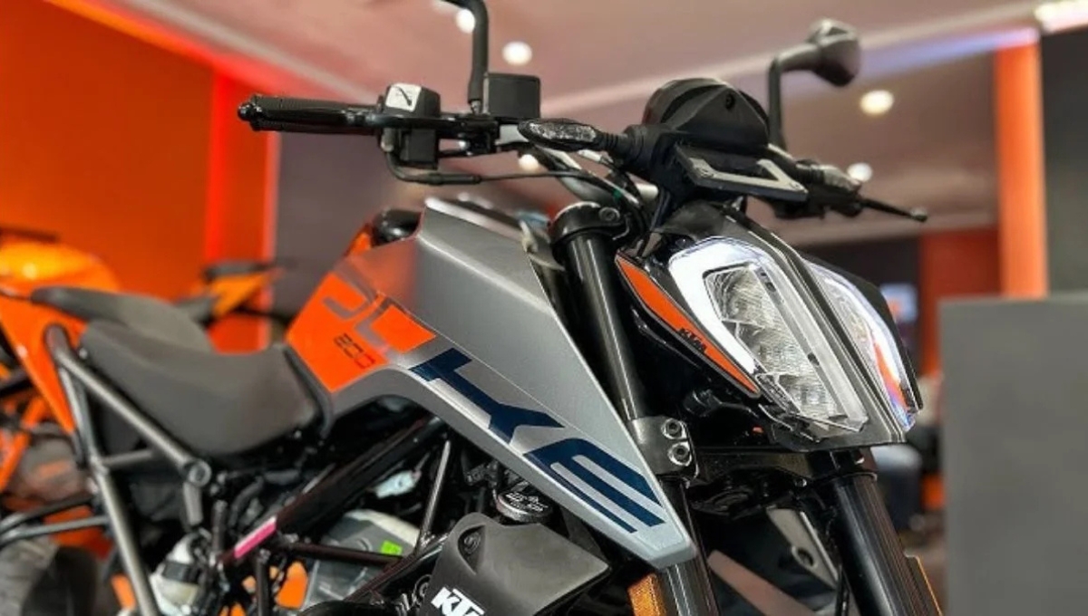 KTM 200 Duke: हाई स्पीड 140 kmph, 19.3 Nm टॉर्क और दमदार परफॉर्मेंस