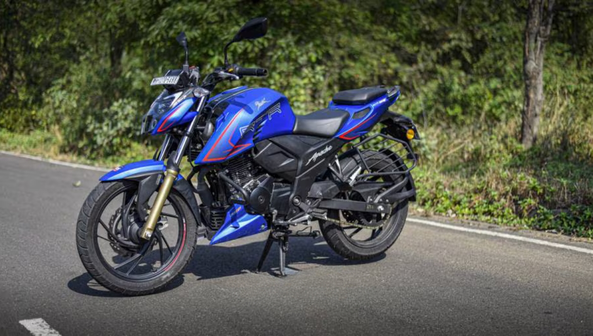 TVS Apache RTR 200 4V: LED लाइट्स, SmartXonnect और पावरफुल इंजन, कीमत 1.46 लाख